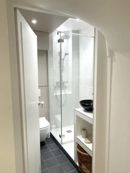 Apartment Studio Climatise Pour 1 Ou 2 Personnes Au 109 Avenue Mozart Paris 16