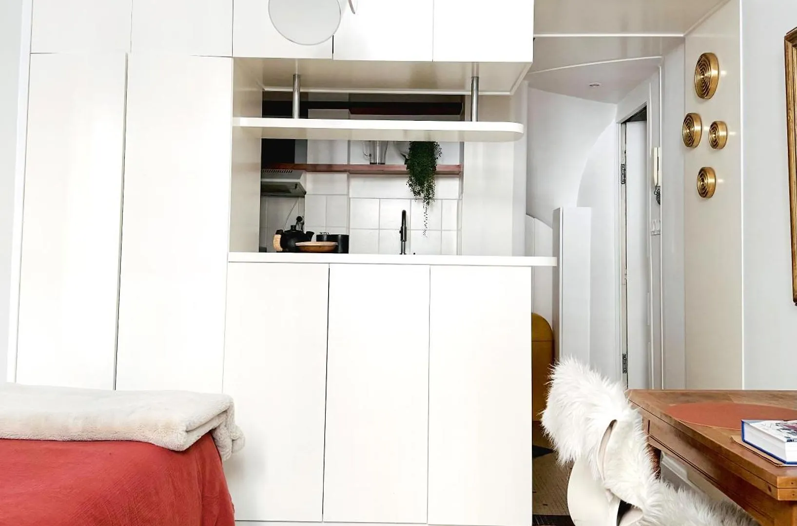 Studio Climatise Pour 1 Ou 2 Personnes Au 109 Avenue Mozart Paris 16 0*,  France