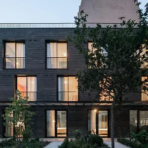 3* Hotel Deskopolitan House