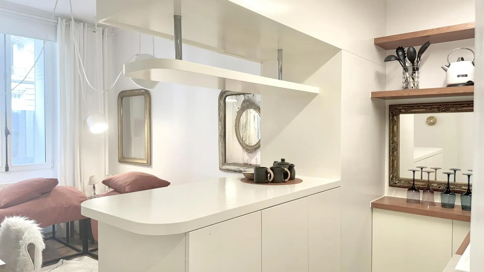 Apartment Studio Climatise Pour 1 Ou 2 Personnes Au 109 Avenue Mozart Paris 16 France